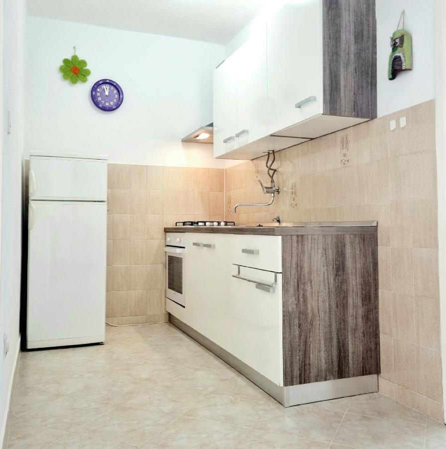 Stanko Sea View Apartment Metajna Bagian luar foto