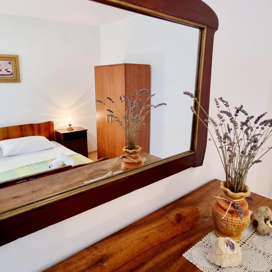 Stanko Sea View Apartment Metajna Bagian luar foto